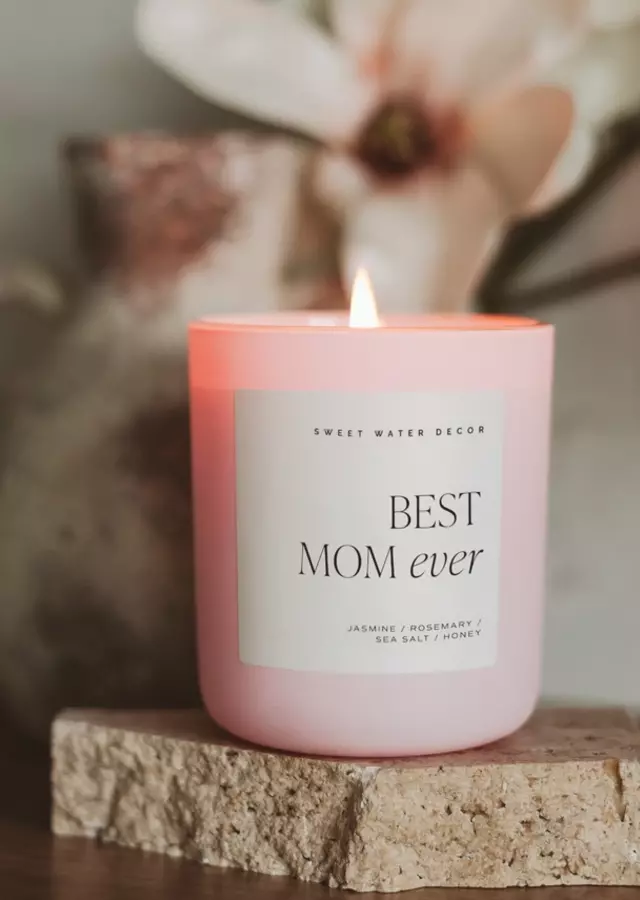 Best Mom Ever Candle by The Flower Alley