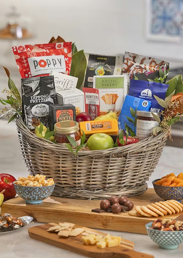 Gourmet Gift Basket and Fruit Sampler - Large by The Flower Alley