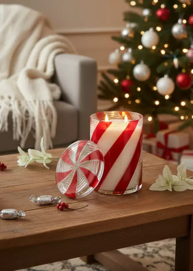 Display of Peppermint Twist | 26oz Glass XL - Limited Edition by The Flower Alley