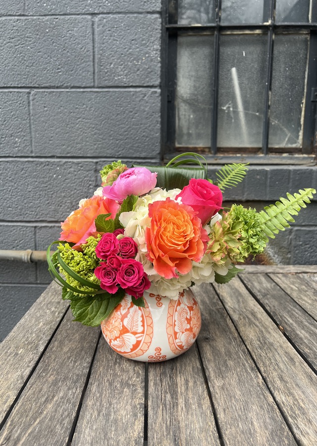 Display of Tres Chic Spring by The Flower Alley